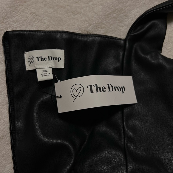 Black Leather Dress - Picture 4 of 7